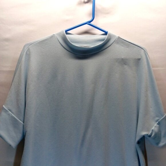 Banana Republic Ladies Medium Over Sized Mock Neck Banded Hem Tee Light Blue GUC - Picture 2 of 9